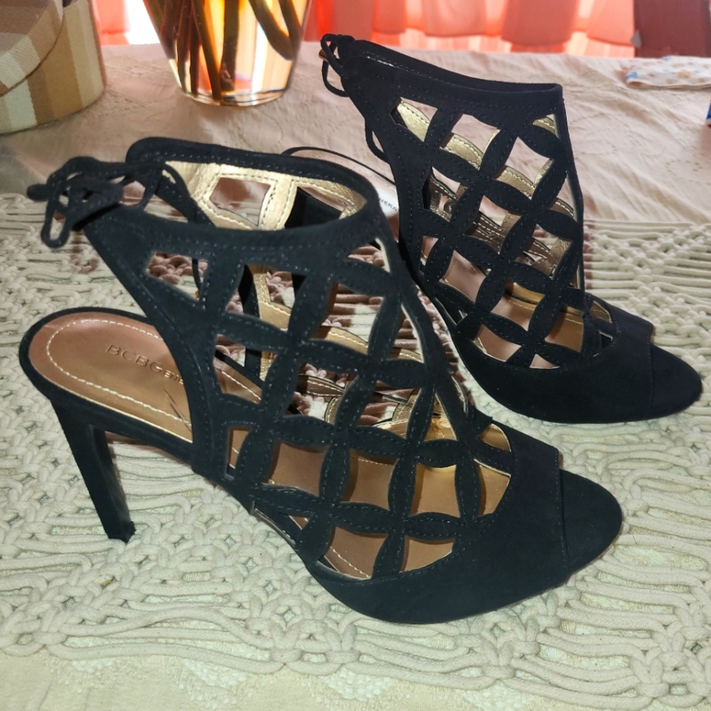 BCBGeneration Black Lattice Strappy Stilettos Heels Size 7.5M